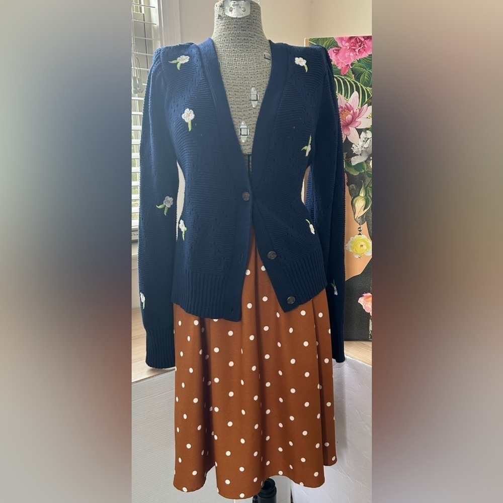 CROWN & IVY NAVY BLUE/WHITE EMBROIDERED SUNFLOWER CARDIGAN Sz. L